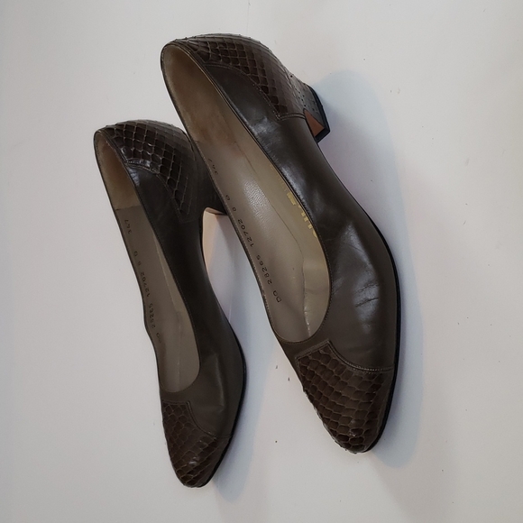 Vintage Ferragamo heels olive green shoes, sz 8 - Picture 3 of 10